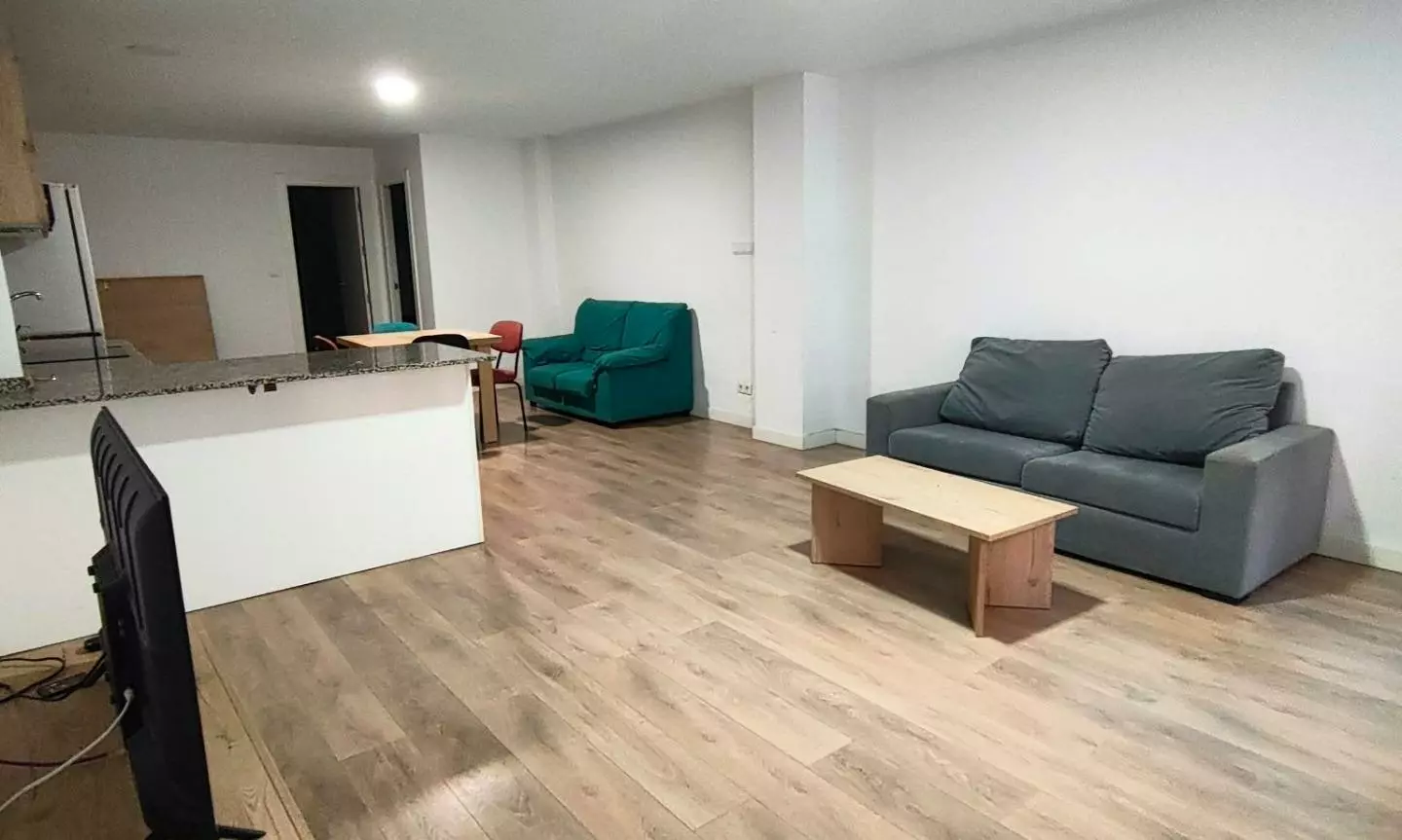 Commercial Unit In Elche, Spain (108 M²)