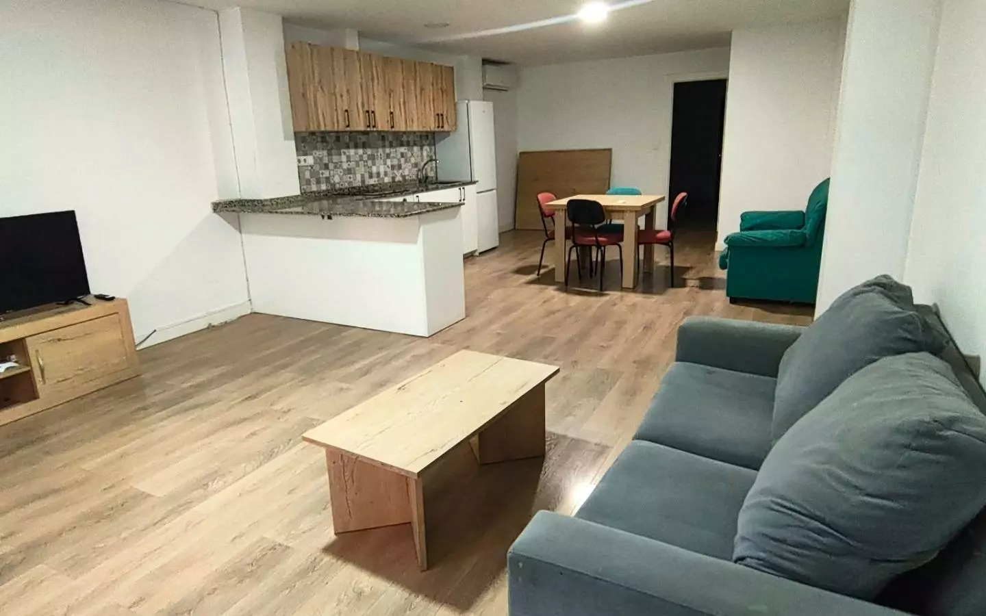 Commercial Unit In Elche, Spain (108 M²)