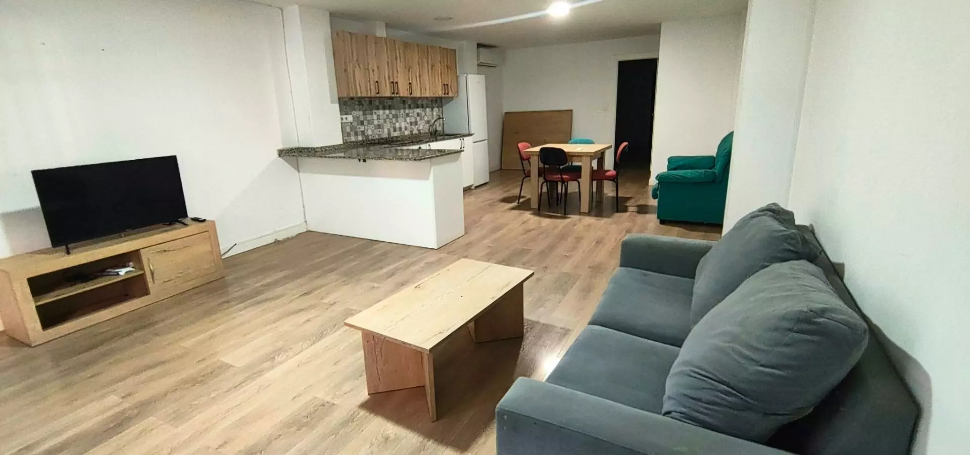 Commercial Unit In Elche, Spain (108 M²)