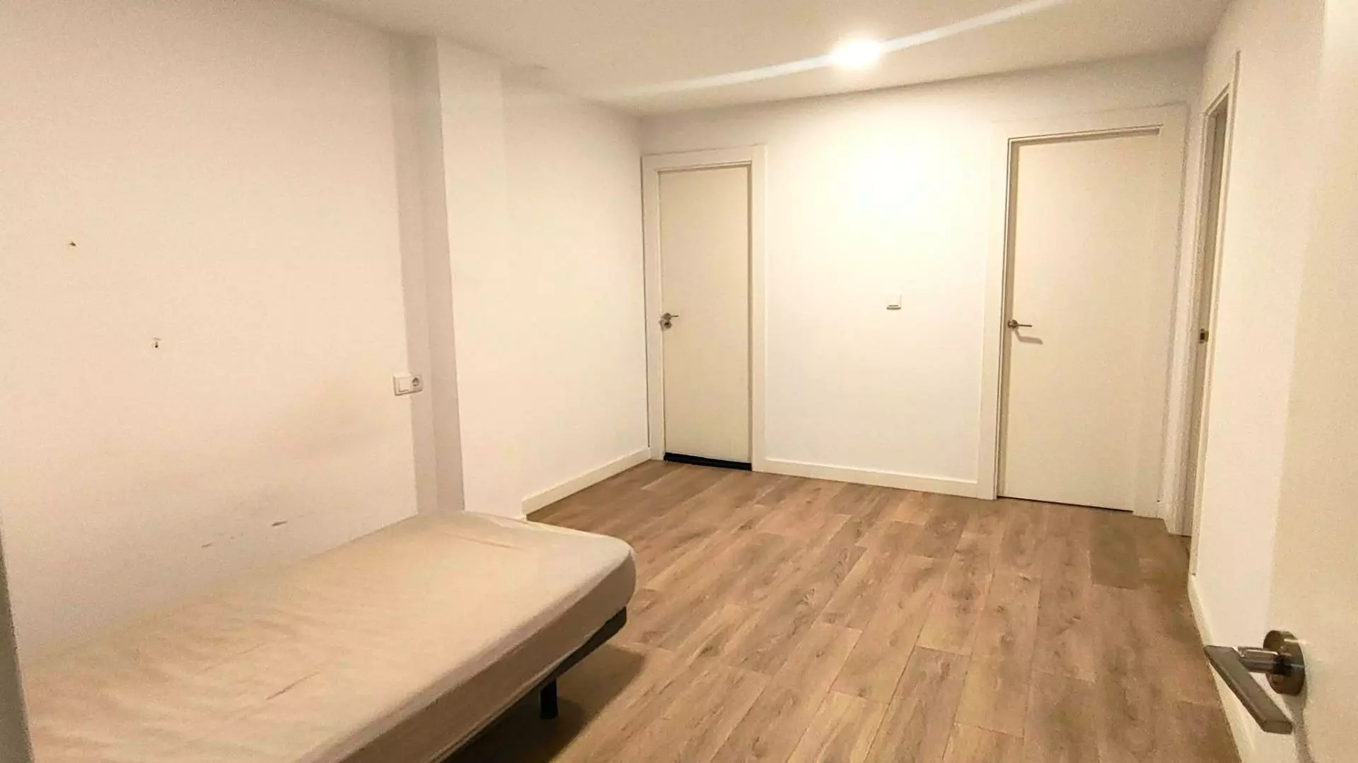 Commercial Unit In Elche, Spain (108 M²)