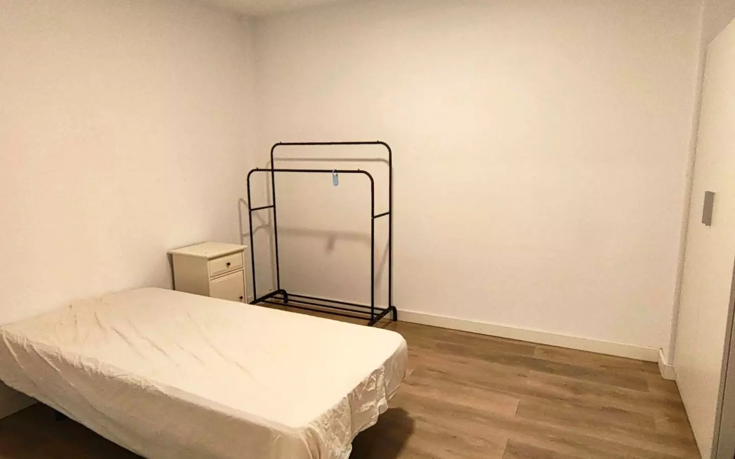 Commercial Unit In Elche, Spain (108 M²)