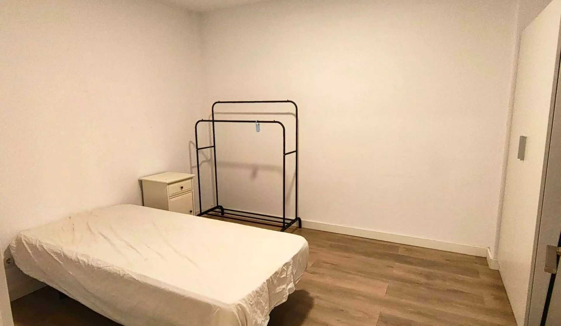 Commercial Unit In Elche, Spain (108 M²)