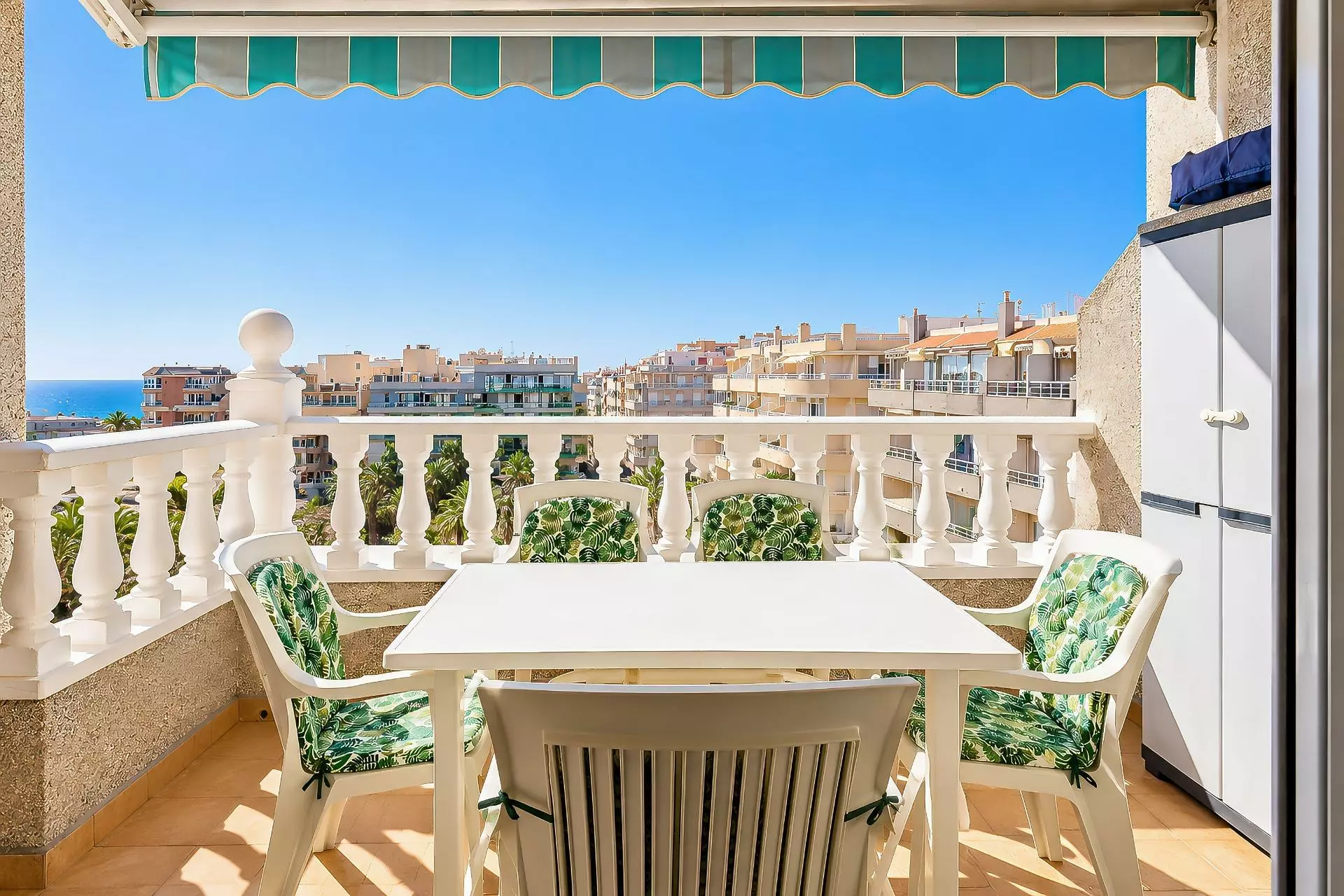 3-bedroom Penthouse In Torrevieja, Spain (74 M²)