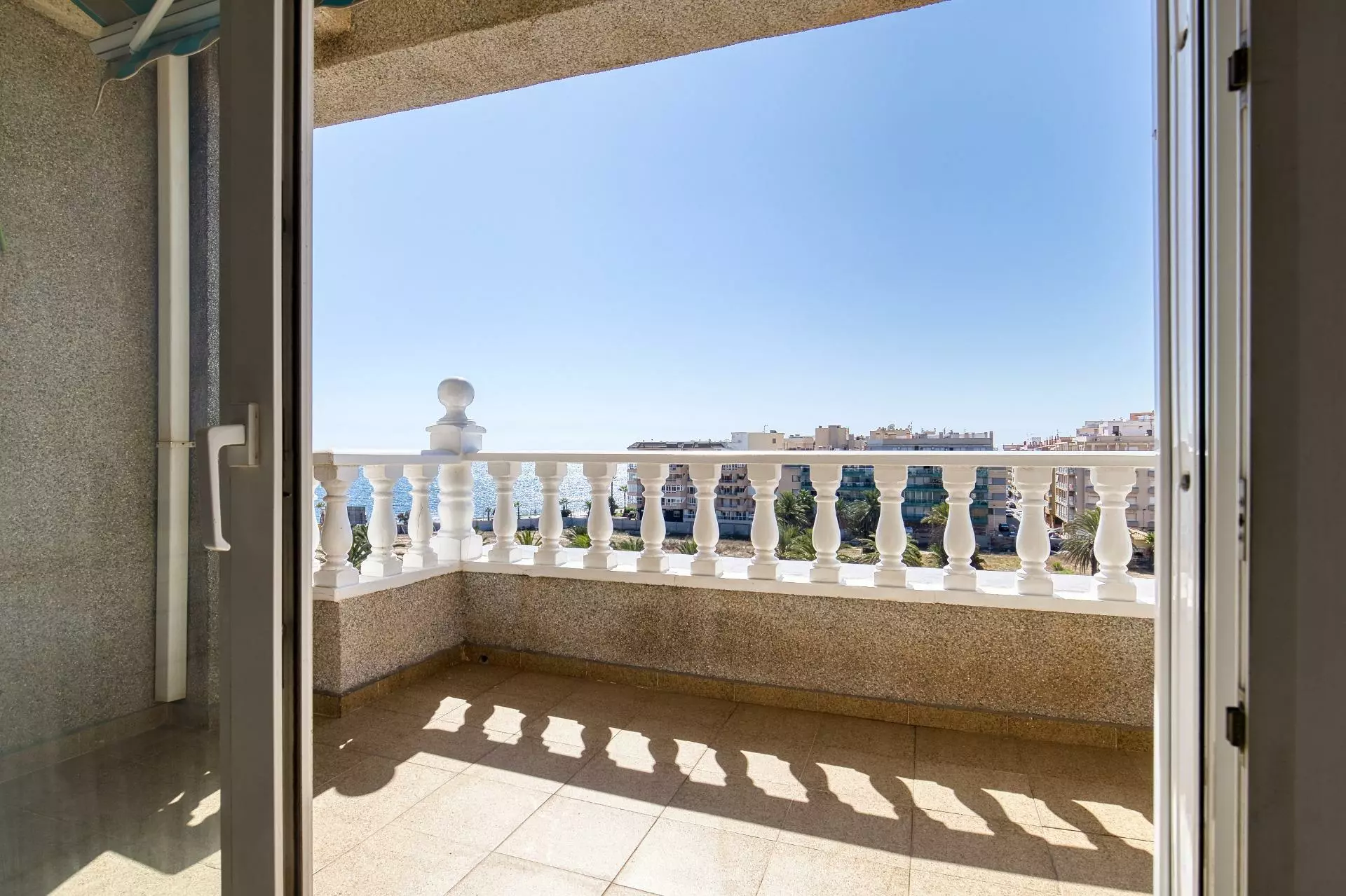 3-bedroom Penthouse In Torrevieja, Spain (74 M²)