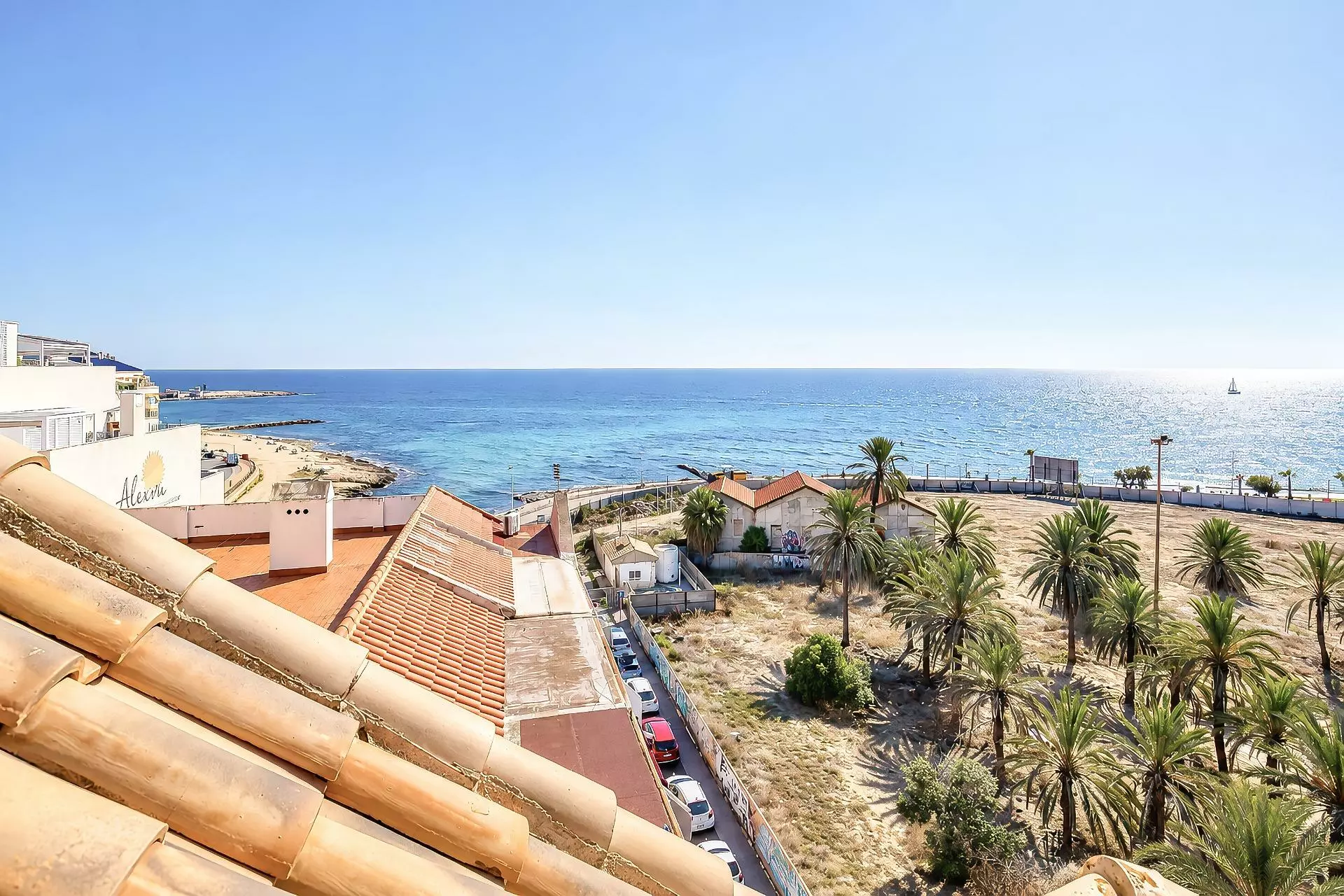 3-bedroom Penthouse In Torrevieja, Spain (74 M²)