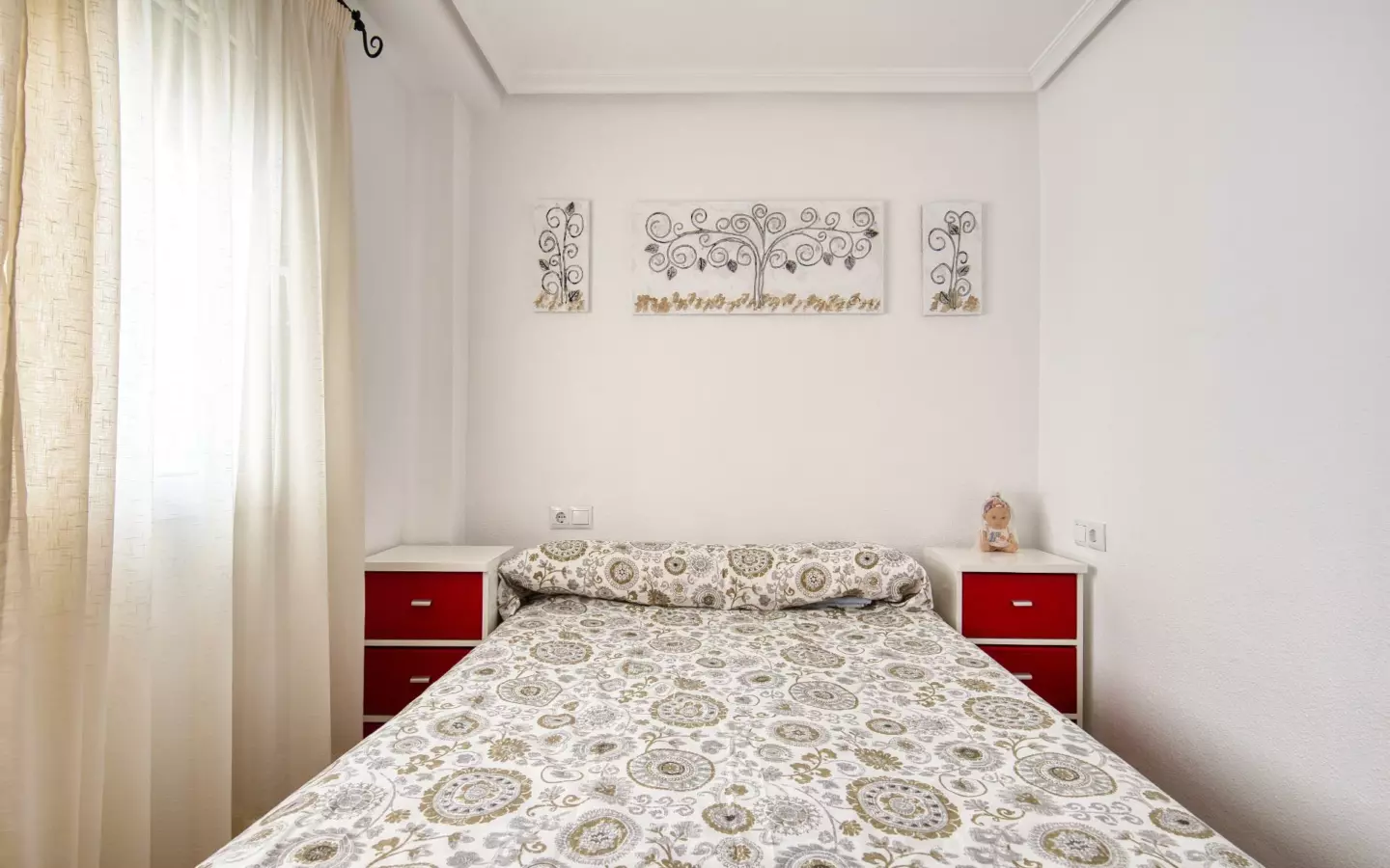 3-bedroom Penthouse In Torrevieja, Spain (74 M²)
