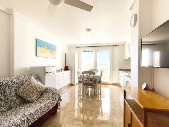 3-bedroom Penthouse In Torrevieja, Spain (74 M²)