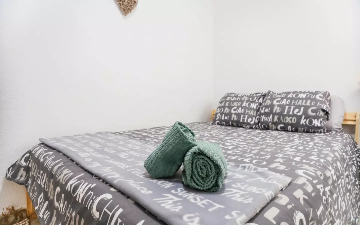 Direct Owner: Valencia Turnkey Apt. Fully Furnished & Equipped (full Equip), 3 Rooms, Renovated, Lift, No Agency Fees!