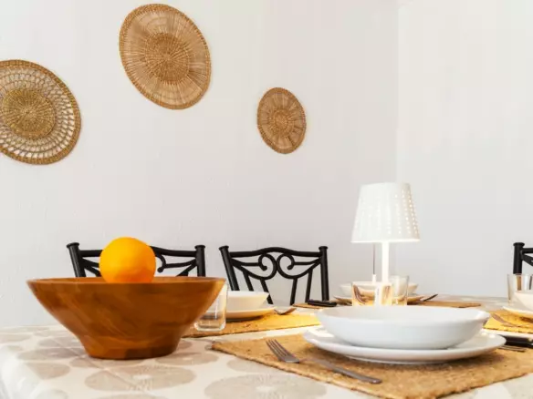 Direct Owner: Valencia Turnkey Apt. Fully Furnished & Equipped (full Equip), 3 Rooms, Renovated, Lift, No Agency Fees!