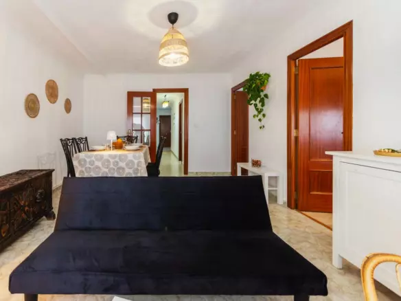 Direct Owner: Valencia Turnkey Apt. Fully Furnished & Equipped (full Equip), 3 Rooms, Renovated, Lift, No Agency Fees!