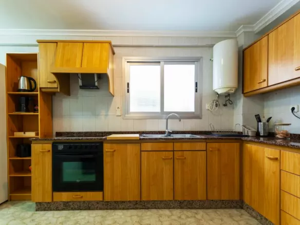 Direct Owner: Valencia Turnkey Apt. Fully Furnished & Equipped (full Equip), 3 Rooms, Renovated, Lift, No Agency Fees!