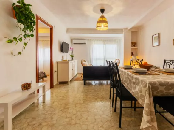 Direct Owner: Valencia Turnkey Apt. Fully Furnished & Equipped (full Equip), 3 Rooms, Renovated, Lift, No Agency Fees!