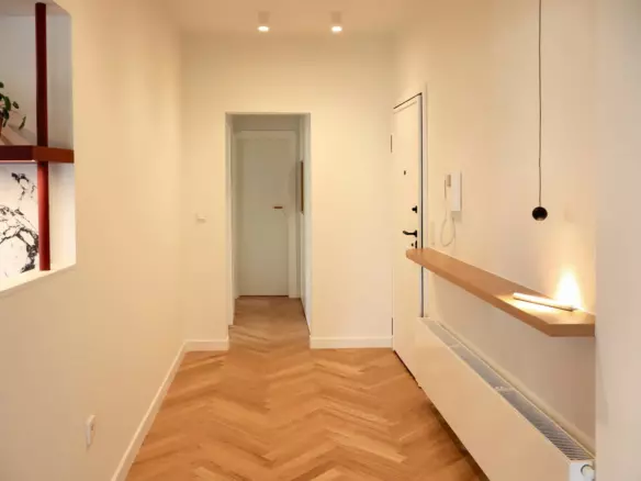 2-bedroom Flat In Palaio Faliro, Greece (95 M²)