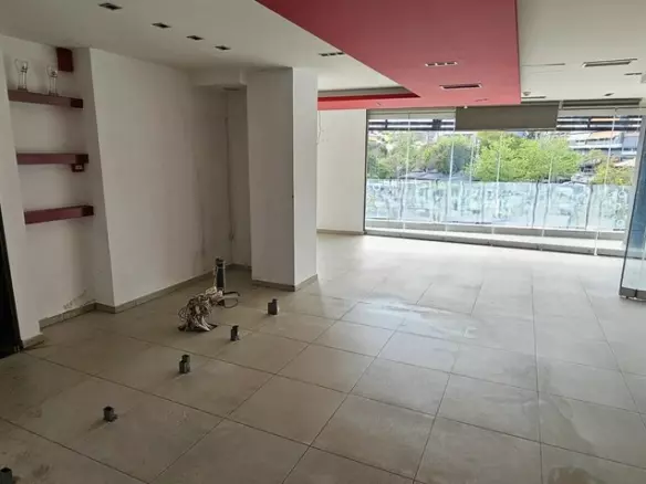 2-bedroom Business In Koridallos, Greece (100 M²)