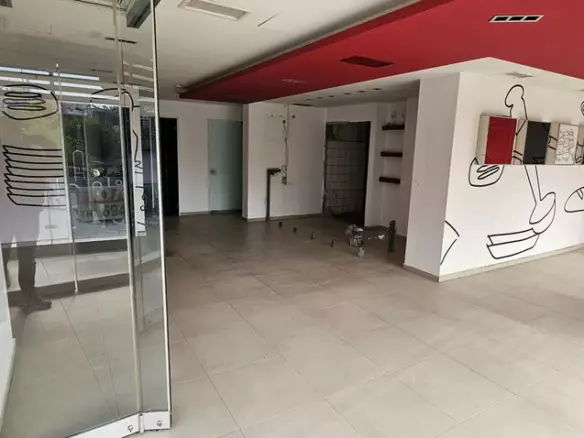 2-bedroom Business In Koridallos, Greece (100 M²)