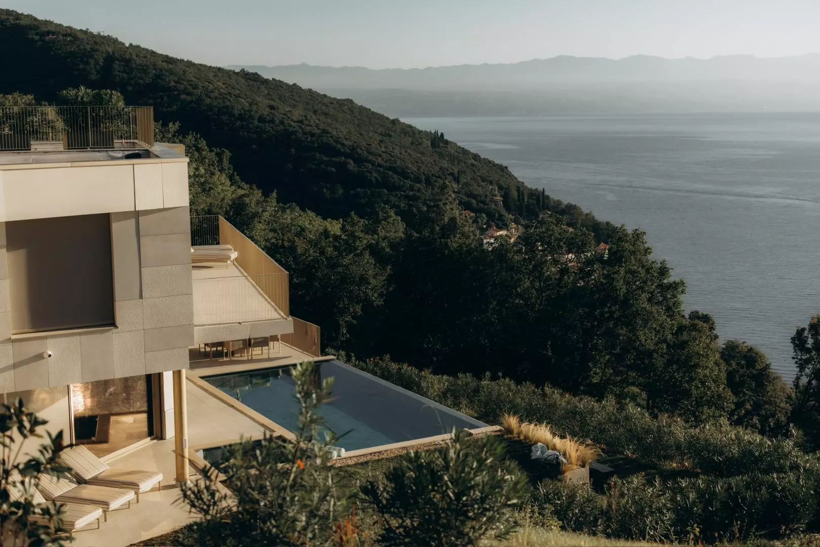6-bedroom Villa In Mošćenička Draga, Croatia (453 M²)