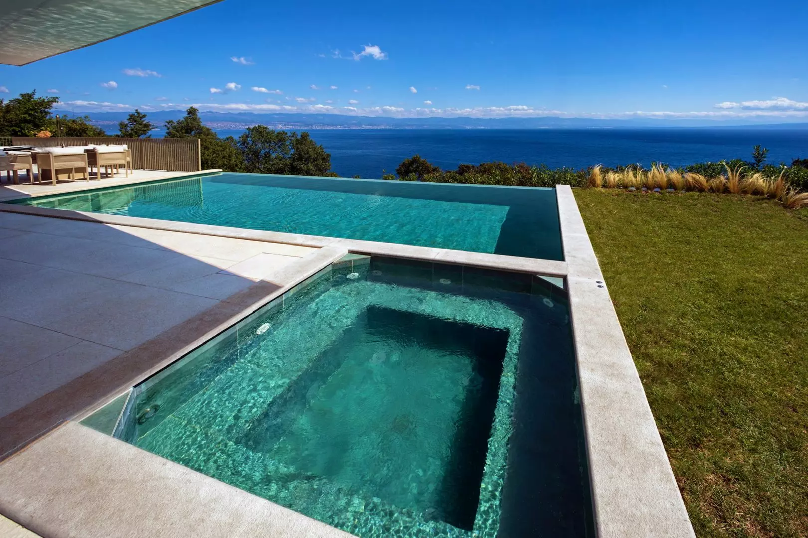 6-bedroom Villa In Mošćenička Draga, Croatia (453 M²)