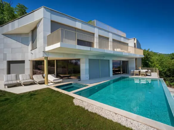 6-bedroom Villa In Mošćenička Draga, Croatia (453 M²)