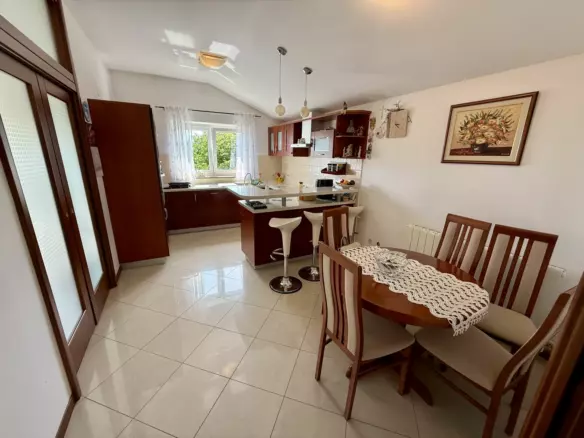 2-bedroom Apartment In Drenova, Croatia (92 M²)