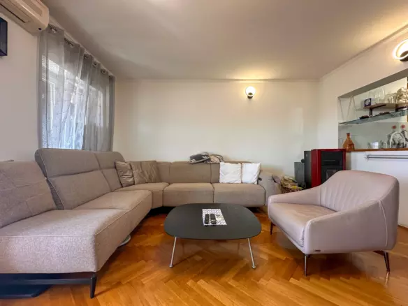 2-bedroom Apartment In Srdoči, Croatia (64 M²)