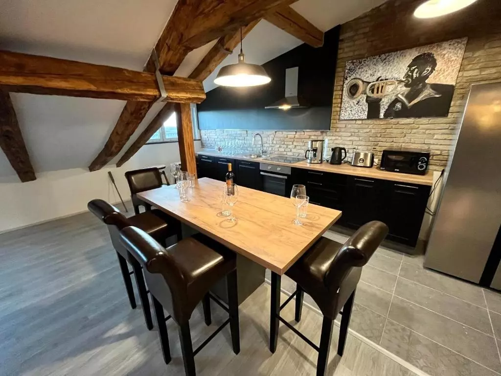 2-bedroom Apartment In Centar, Croatia (122 M²)