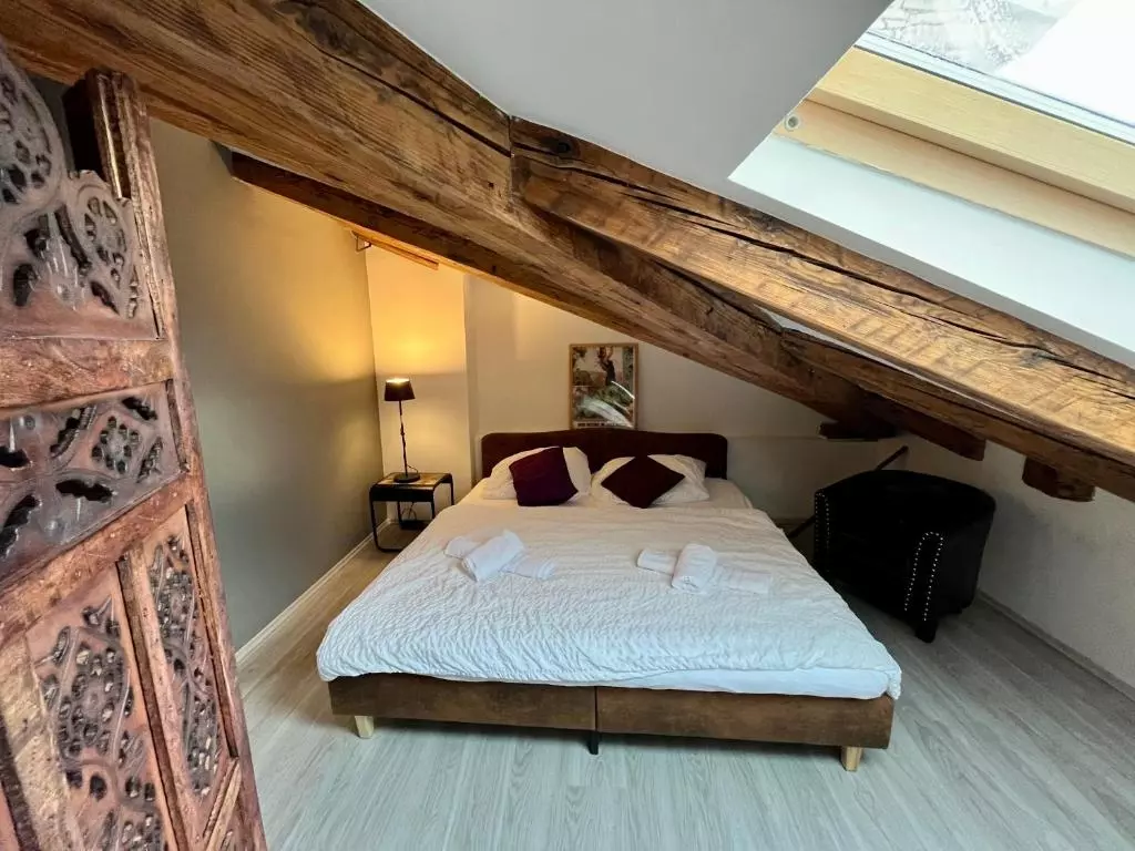 2-bedroom Apartment In Centar, Croatia (122 M²)