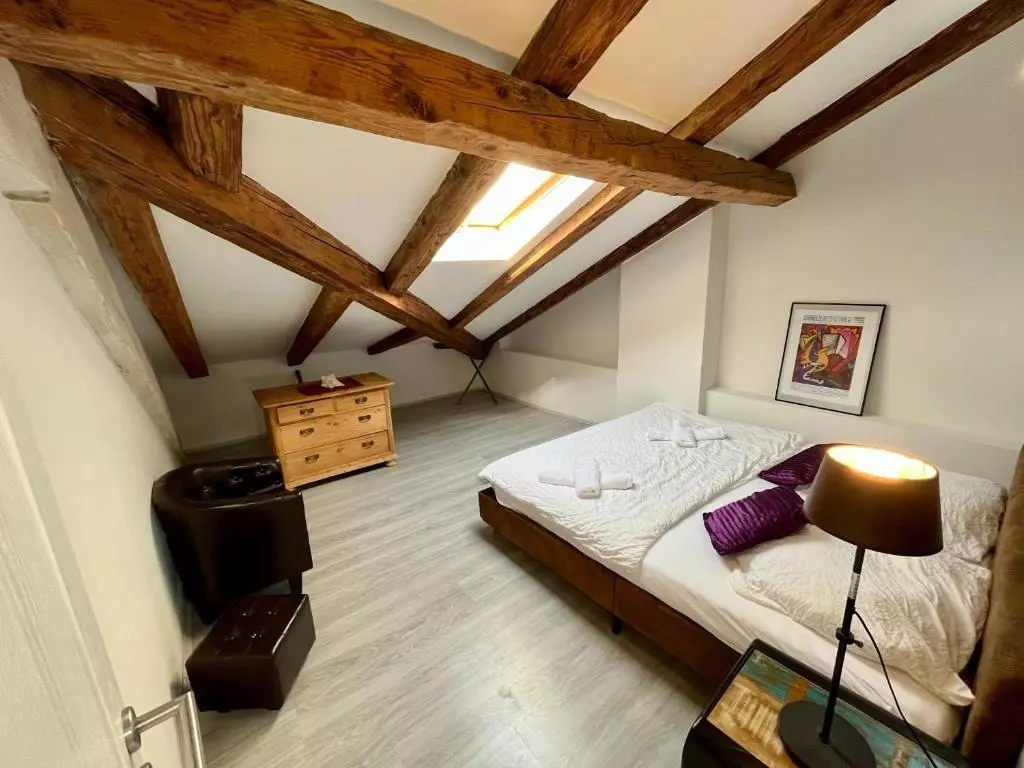2-bedroom Apartment In Centar, Croatia (122 M²)
