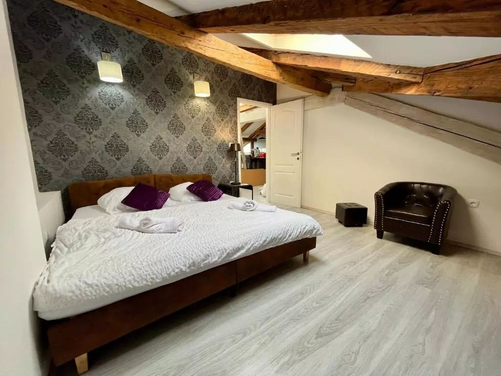 2-bedroom Apartment In Centar, Croatia (122 M²)