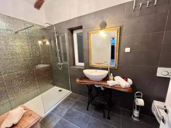 2-bedroom Apartment In Centar, Croatia (122 M²)