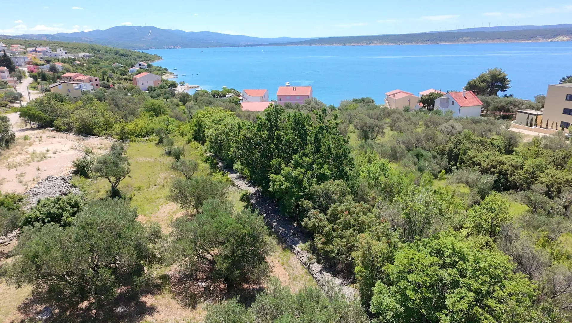 Land In Maslenica, Croatia (2.401 M²)
