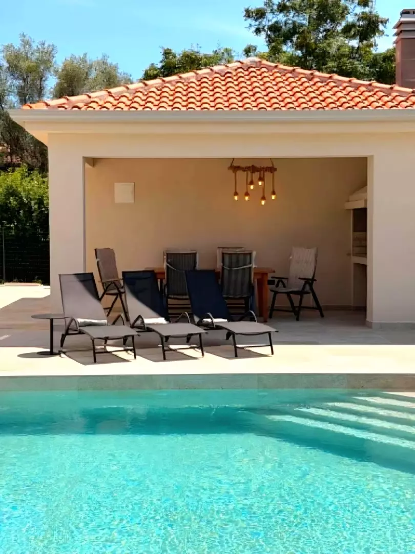 4-bedroom Villa In Tar, Croatia (180 M²)
