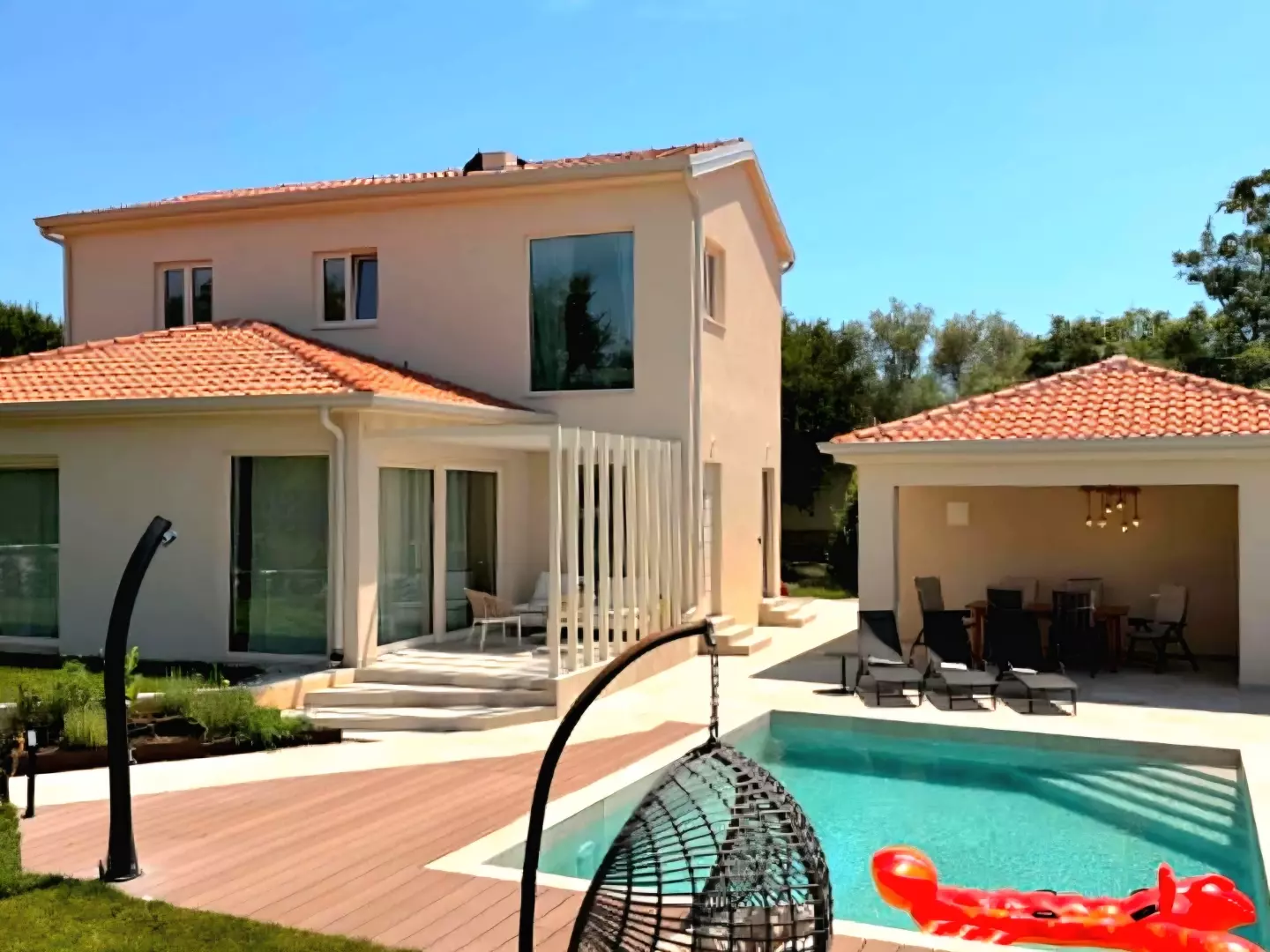 4-bedroom Villa In Tar, Croatia (180 M²)