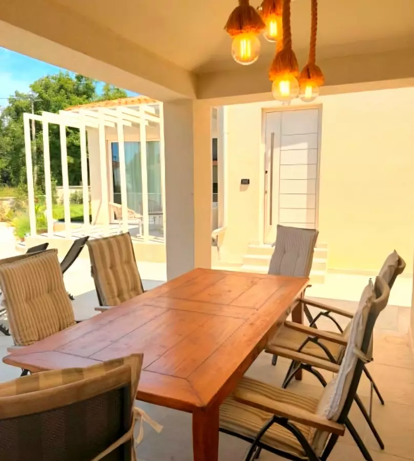 4-bedroom Villa In Tar, Croatia (180 M²)