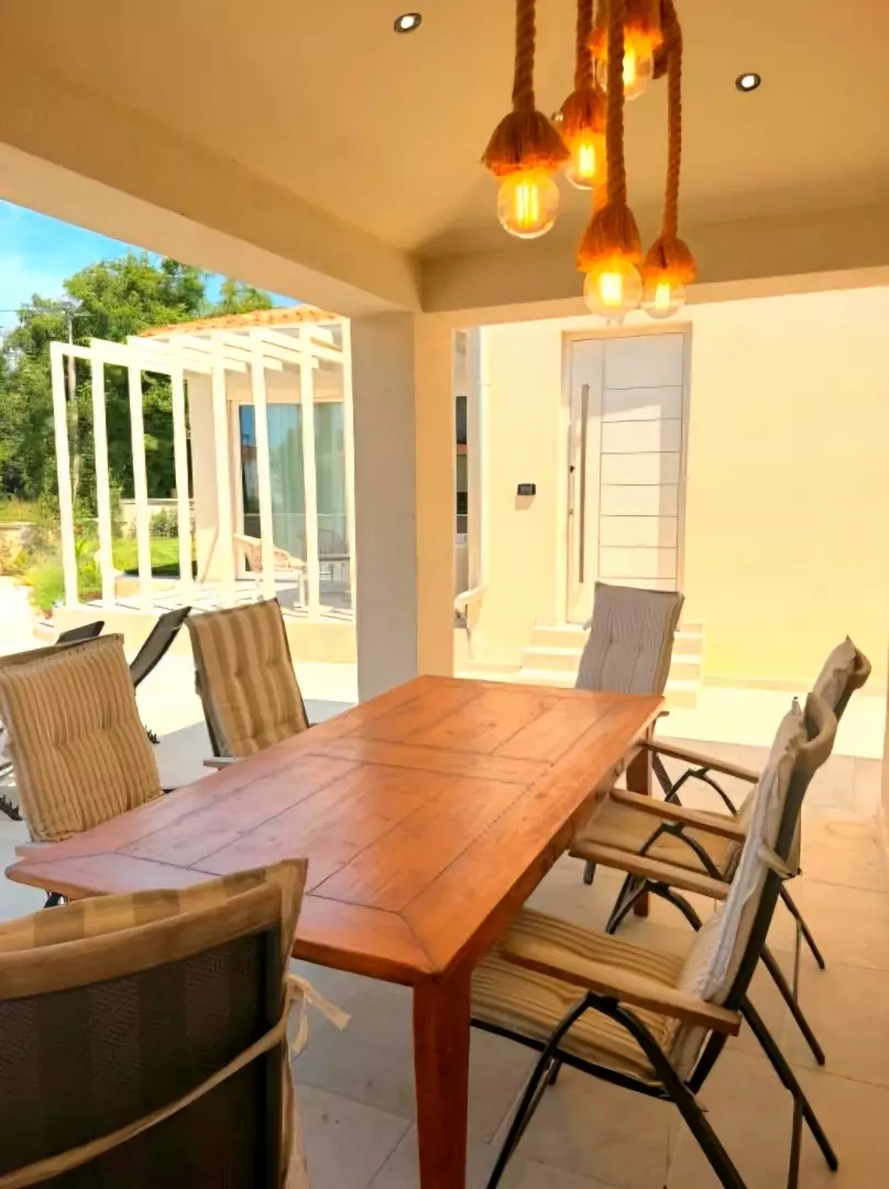 4-bedroom Villa In Tar, Croatia (180 M²)