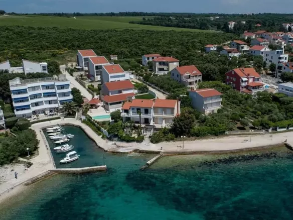 2-bedroom Apartment In Petrčane, Croatia (5.107 M²)