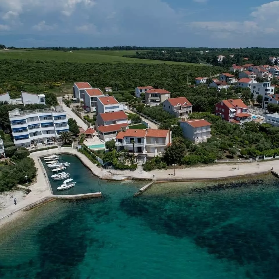2-bedroom Apartment In Petrčane, Croatia (5.107 M²)
