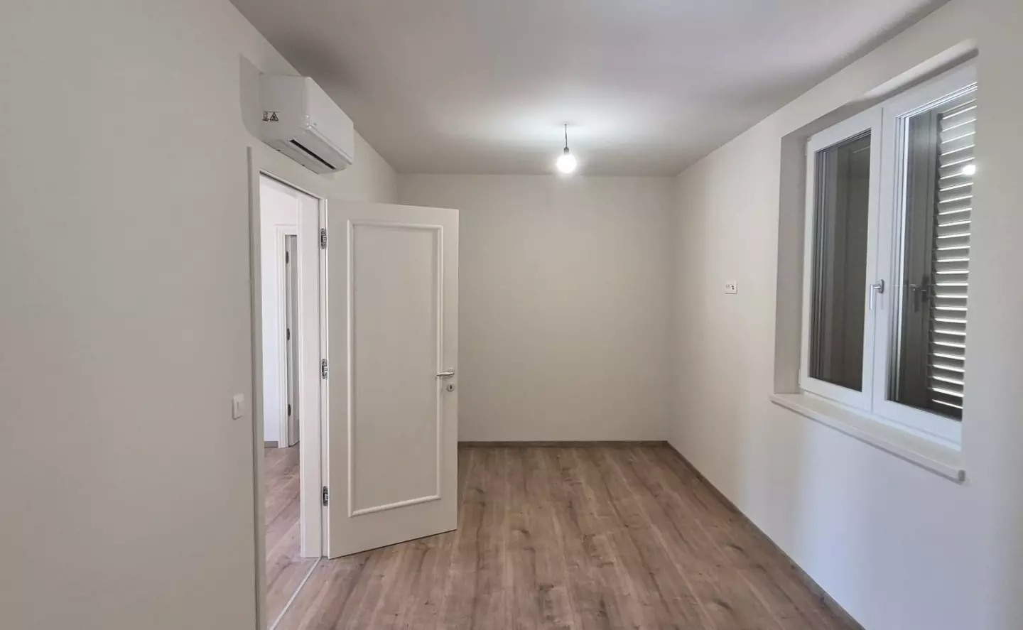 4-bedroom Villa In Zemunik Donji, Croatia (187 M²)