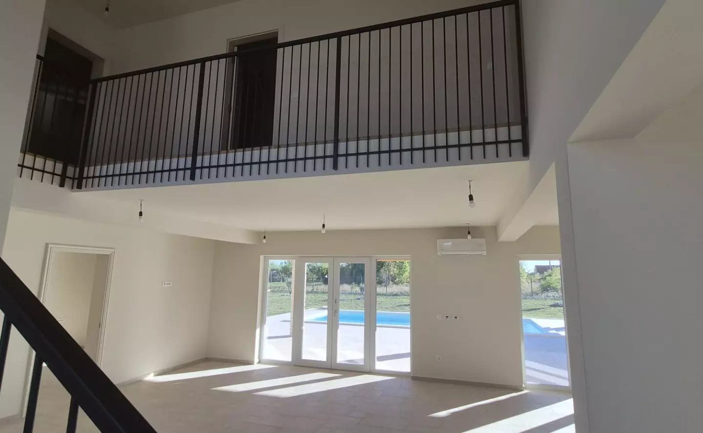 4-bedroom Villa In Zemunik Donji, Croatia (187 M²)