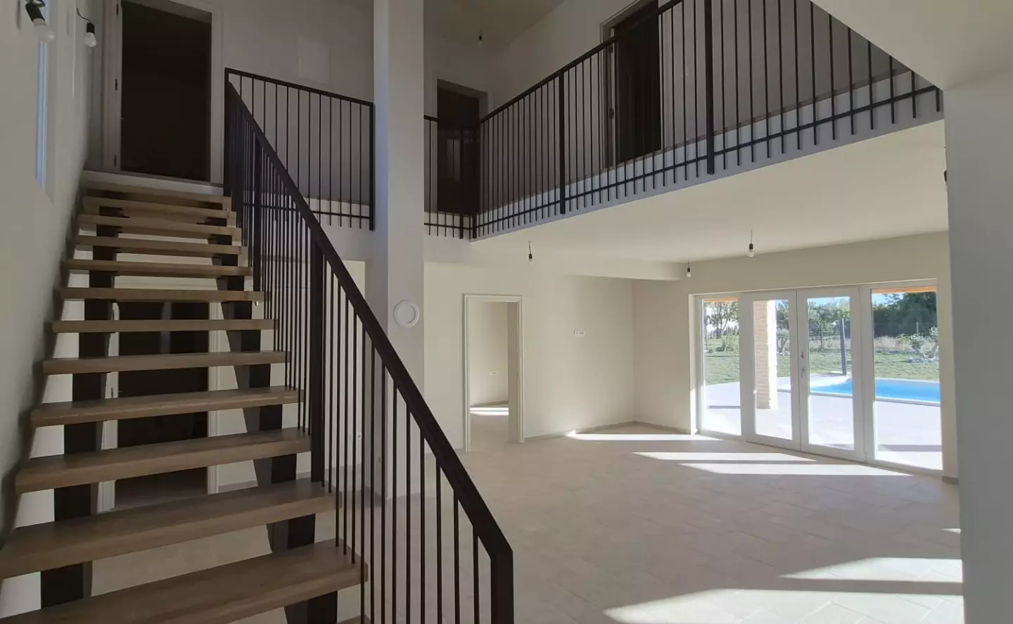 4-bedroom Villa In Zemunik Donji, Croatia (187 M²)