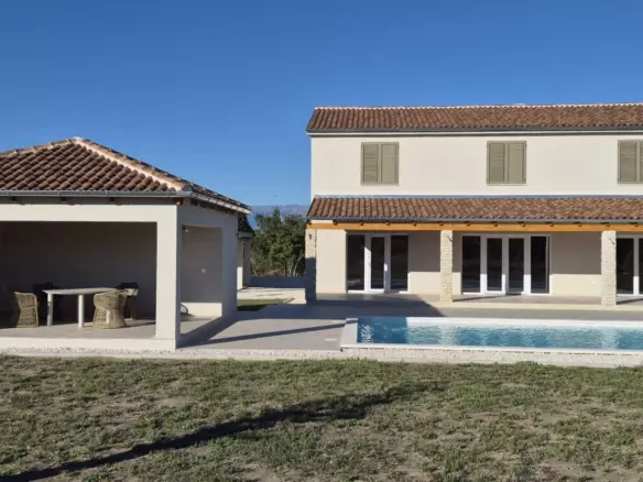4-bedroom Villa In Zemunik Donji, Croatia (187 M²)