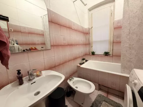 4-bedroom Apartment In Centar, Croatia (95 M²)