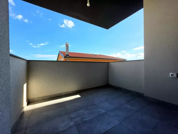 2-bedroom Apartment In Viškovo, Croatia (72 M²)