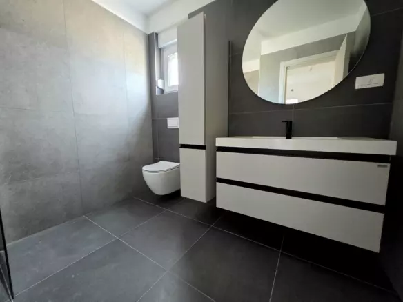 2-bedroom Apartment In Viškovo, Croatia (72 M²)