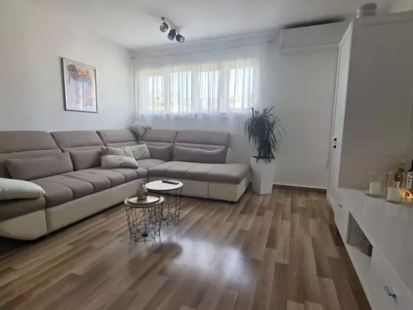 2-bedroom Apartment In Baldekin, Croatia (6.163 M²)