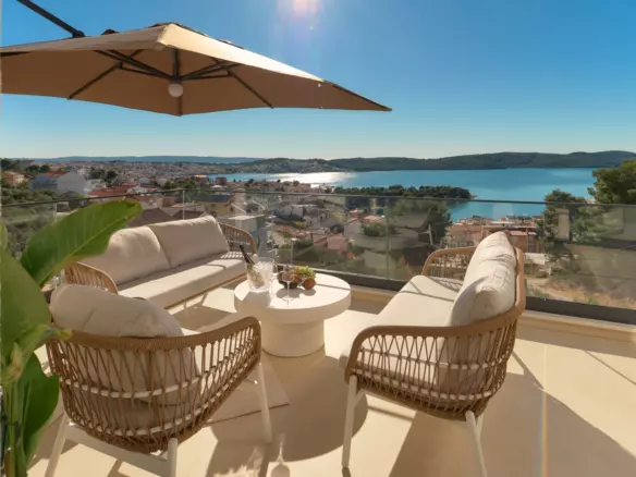 4-bedroom Villa In Čiovo, Croatia (351 M²)