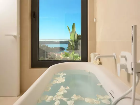 4-bedroom Villa In Čiovo, Croatia (351 M²)