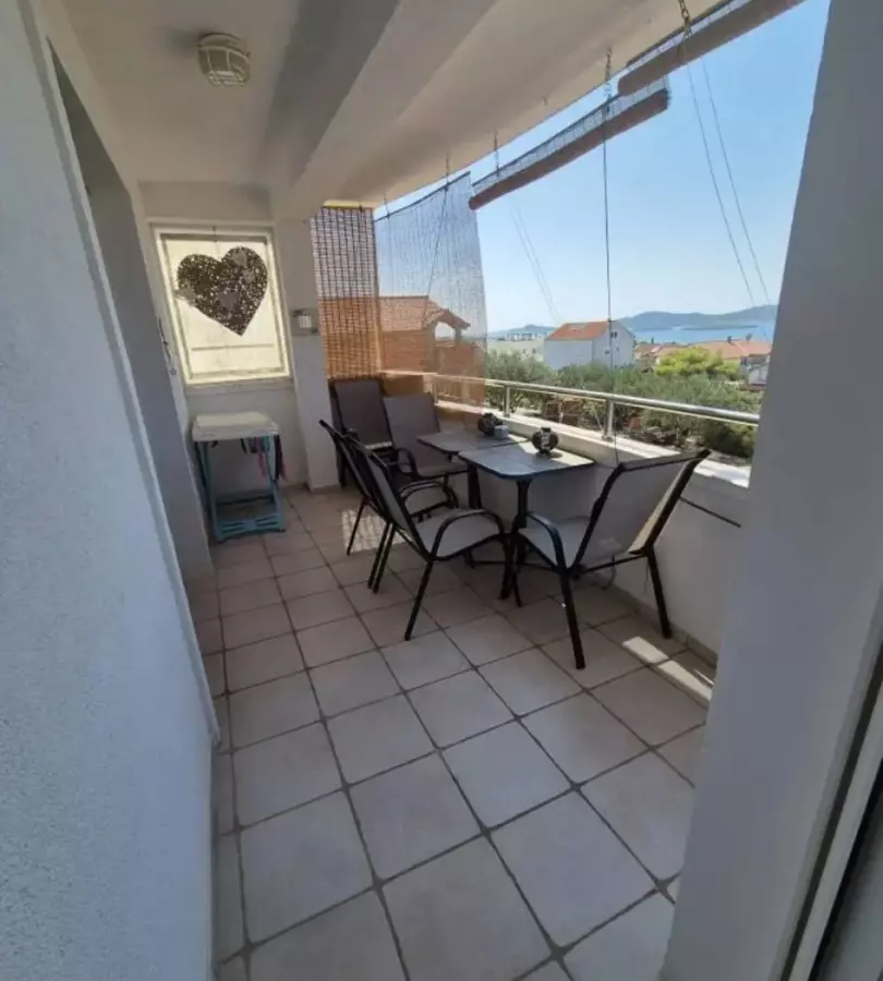 2-bedroom Apartment In Sveti Filip I Jakov, Croatia (78 M²)