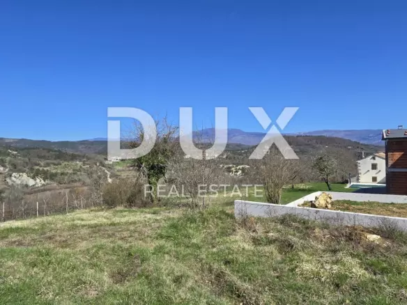 Land In Pićan, Croatia (530 M²)
