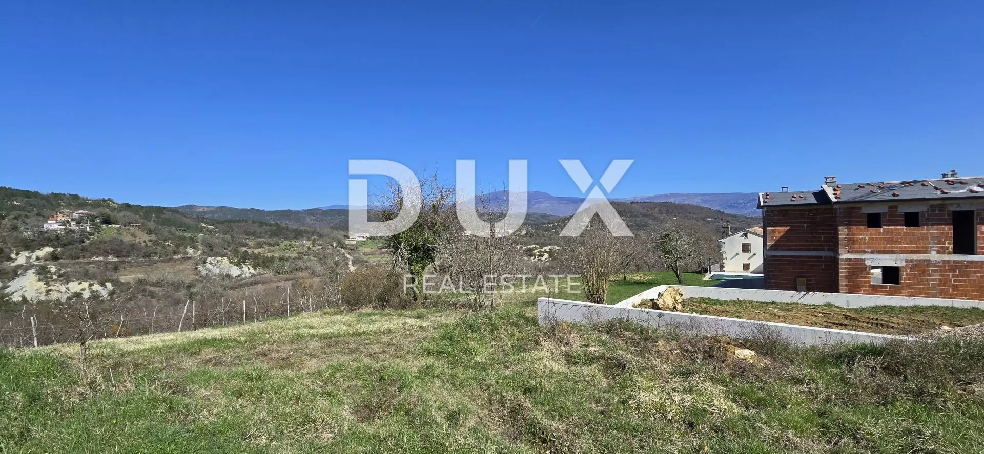 Land In Pićan, Croatia (530 M²)