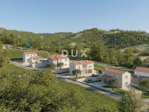 Land In Pićan, Croatia (461 M²)